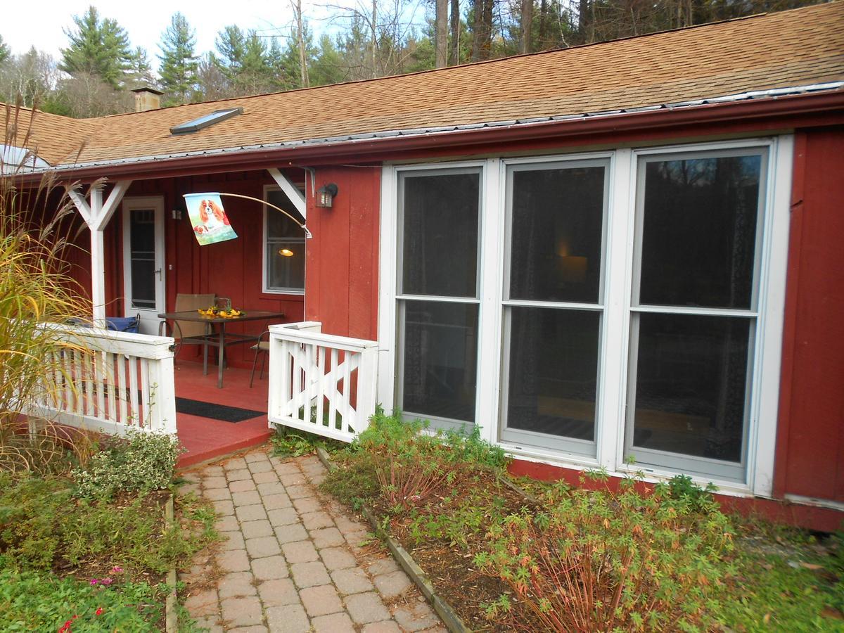 Cavalier Cottage B&B Shelburne Falls ภายนอก รูปภาพ