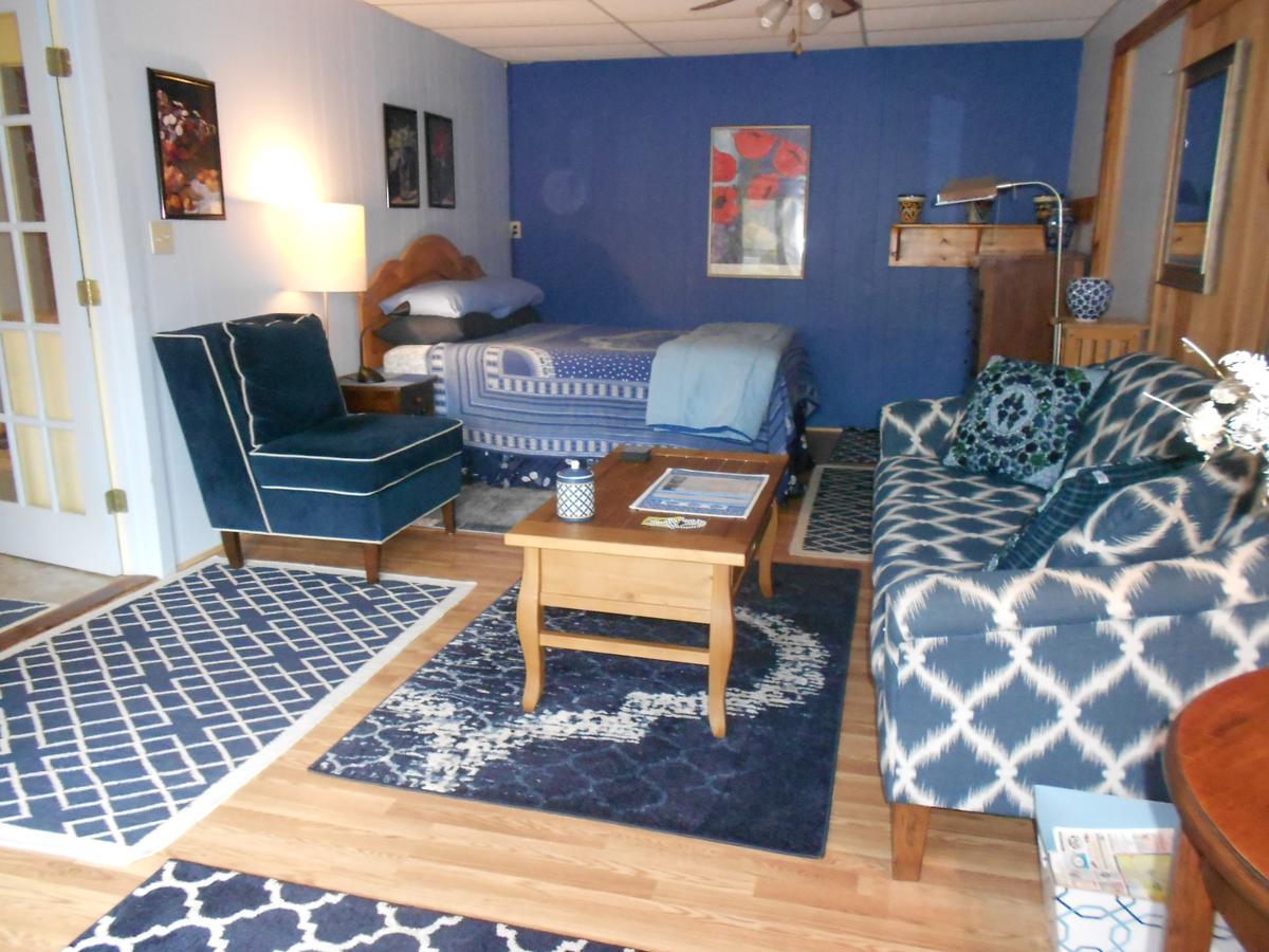 Cavalier Cottage B&B Shelburne Falls ภายนอก รูปภาพ